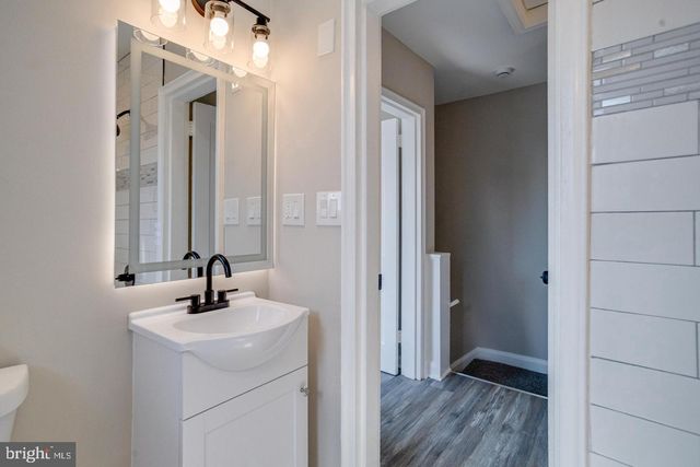 4100 COLBORNE RD, Baltimore, MD 21229