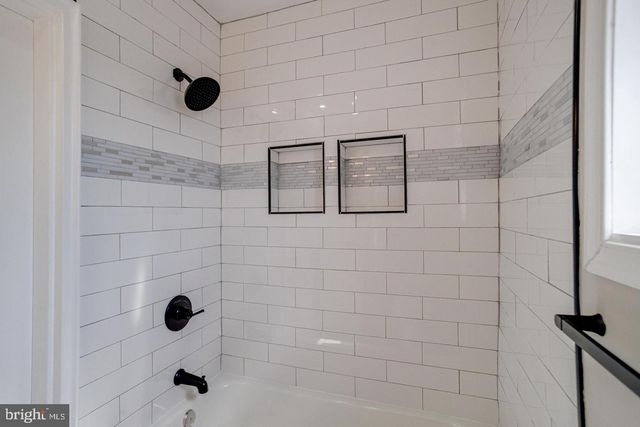 4100 COLBORNE RD, Baltimore, MD 21229