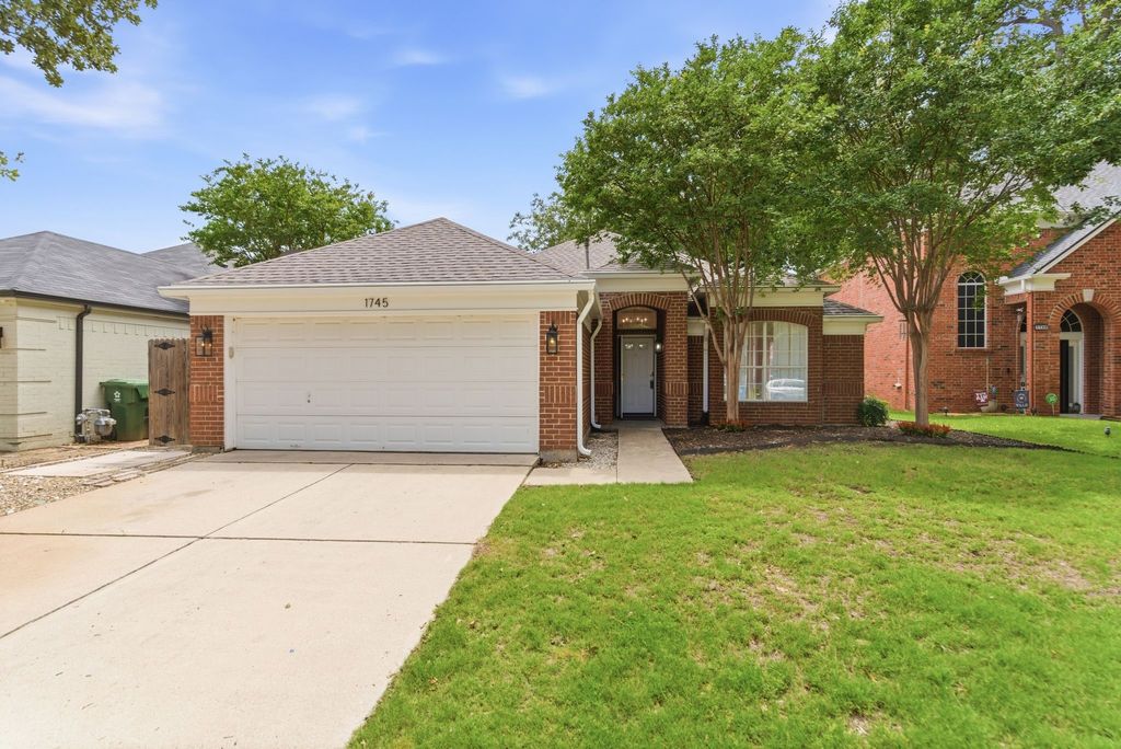 1745 Meyerwood Lane S, Flower Mound, TX 75028