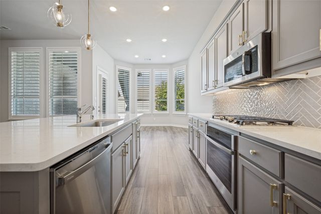 817 Nuthatch Court, Argyle, TX 76226