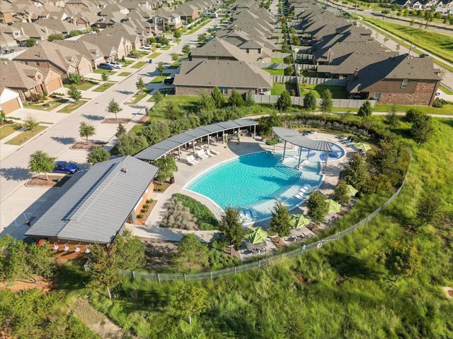 817 Nuthatch Court, Argyle, TX 76226