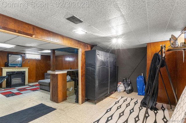 11641 Royal Grand, Redford Charter Township, MI 48239