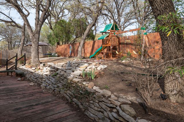 2707 Woodshire Drive, Arlington, TX 76016