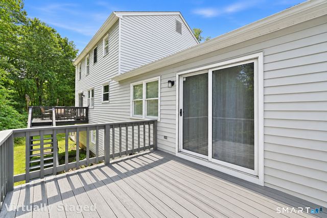 15 Deer Run Lane, North Haven, CT 06473