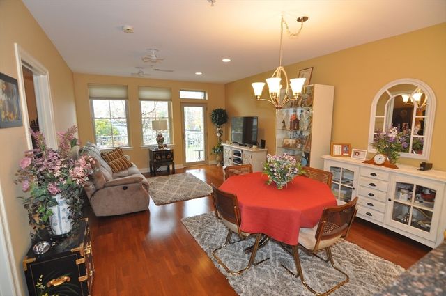 2 Harvest Drive 209, North Andover, MA 01845