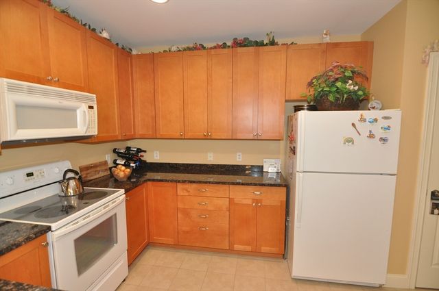 2 Harvest Drive 209, North Andover, MA 01845