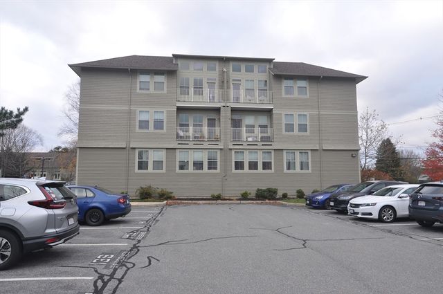 2 Harvest Drive 209, North Andover, MA 01845