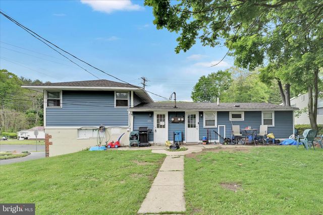 636 SNYDER ST, Pottsville, PA 17901