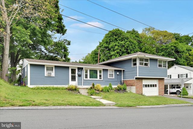 636 SNYDER ST, Pottsville, PA 17901