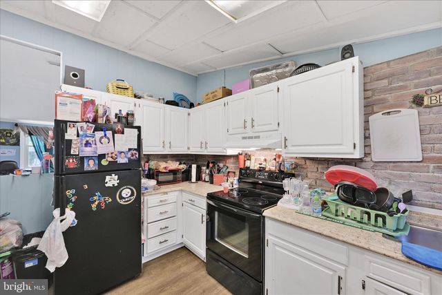 636 SNYDER ST, Pottsville, PA 17901