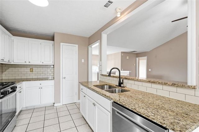 4765 Clayton Crossing Lane, Ellenwood, GA 30294