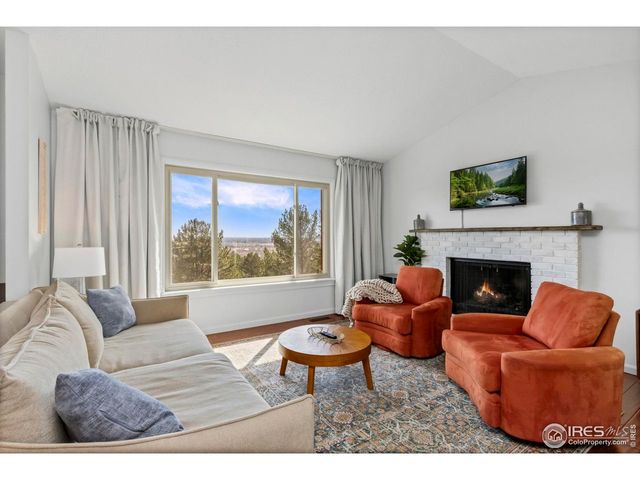 1601 Cliff Side Dr, Loveland, CO 80538