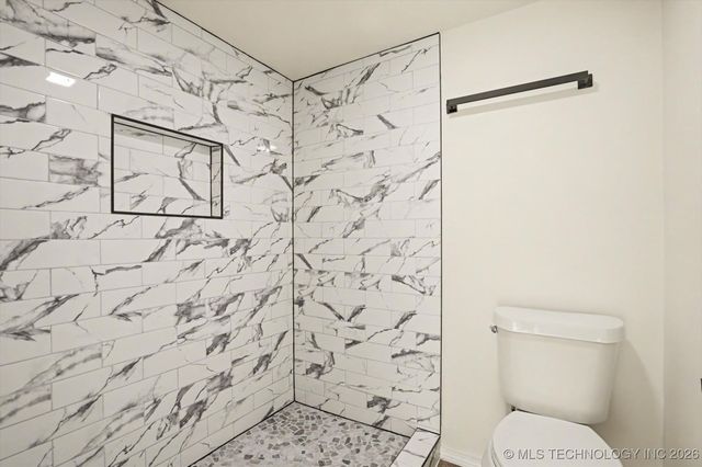 6803 S 77th East Avenue, Tulsa, OK 74133