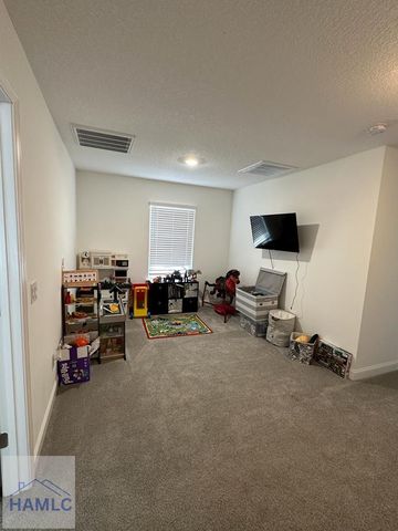673 Fairview Circle, Hinesville, GA 31313