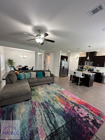 673 Fairview Circle, Hinesville, GA 31313