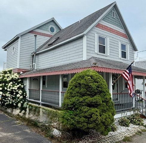 3 Moreland Avenue, Hull, MA 02045