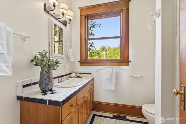 20015 NE 50th Street, Redmond, WA 98053