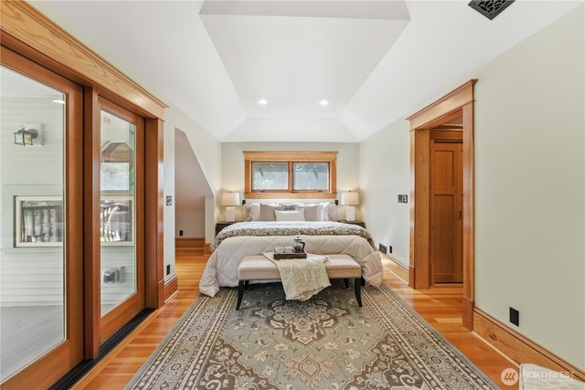 20015 NE 50th Street, Redmond, WA 98053