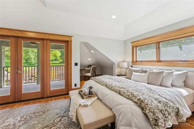 20015 NE 50th Street, Redmond, WA 98053
