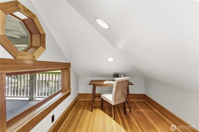 20015 NE 50th Street, Redmond, WA 98053