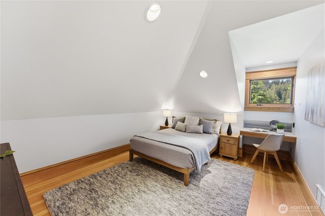 20015 NE 50th Street, Redmond, WA 98053