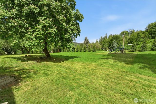 20015 NE 50th Street, Redmond, WA 98053
