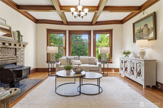 20015 NE 50th Street, Redmond, WA 98053