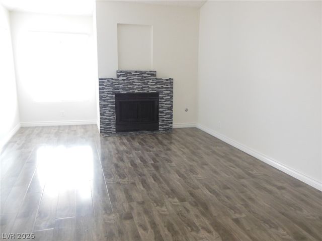 3305 Surfline Drive, Las Vegas, NV 89117