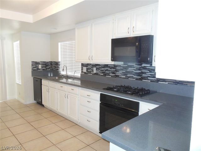 3305 Surfline Drive, Las Vegas, NV 89117