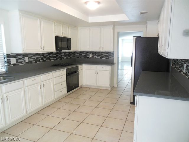 3305 Surfline Drive, Las Vegas, NV 89117