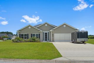 215 Vineyard Lake Circle, Conway, SC 29527