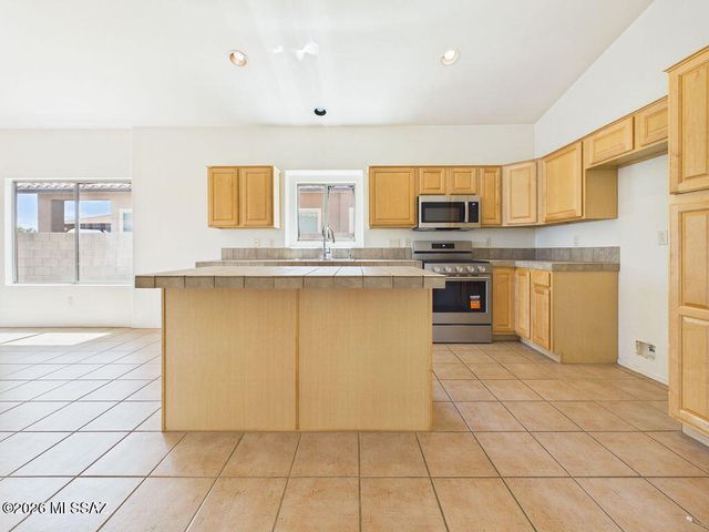 6074 W Millay Street, Tucson, AZ 85743