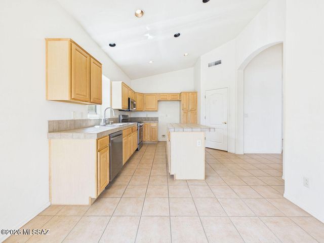 6074 W Millay Street, Tucson, AZ 85743