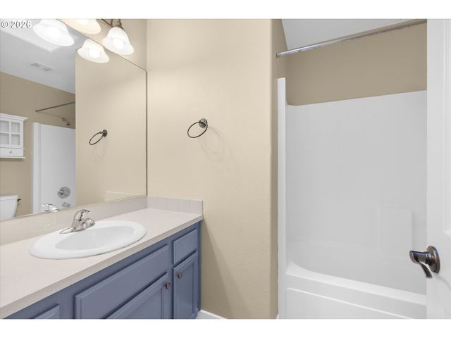 14428 BRITTANY Ter, Oregon City, OR 97045