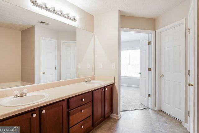 95 Golden Pine Road, Austell, GA 30168