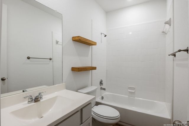 1523 Balcones Fault, New Braunfels, TX 78132