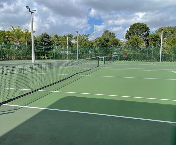 8031 NW 104th Ave 5, Doral, FL 33178