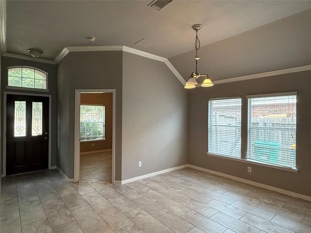16126 Saxon Hollow Lane, Houston, TX 77084