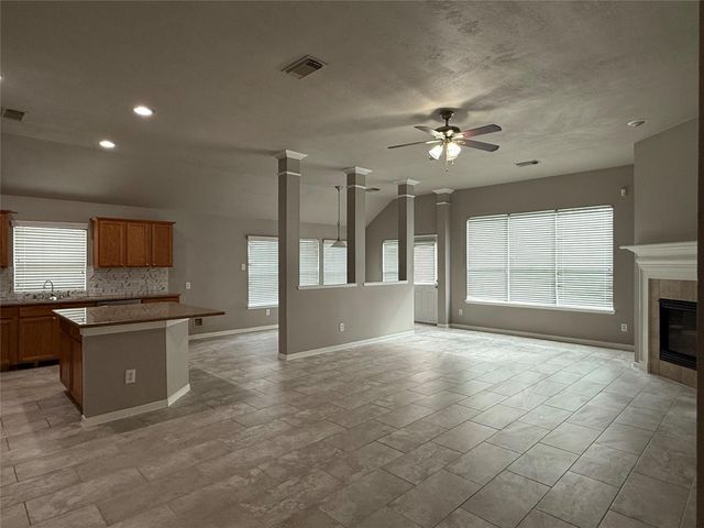 16126 Saxon Hollow Lane, Houston, TX 77084