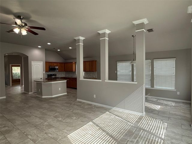 16126 Saxon Hollow Lane, Houston, TX 77084