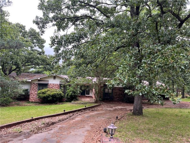 145 High Acres Drive, Russellville, AR 72802