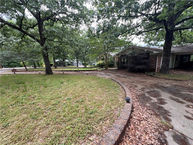 145 High Acres Drive, Russellville, AR 72802