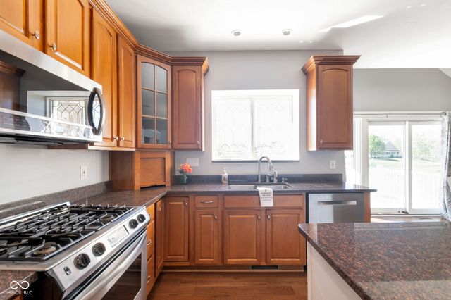 11752 Skyhawk Court, Fishers, IN 46037