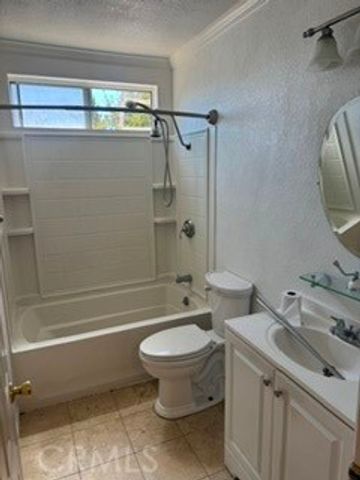21310 Hiawatha, Chatsworth, CA 91311
