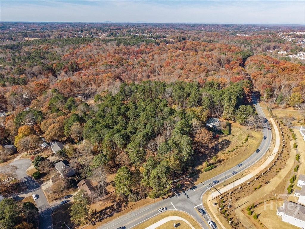 Image 2 of property listing at 3033 Fence Road, Dacula, GA 30019