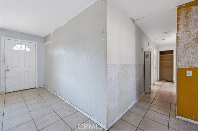 1692 N Beverly, Porterville, CA 93257