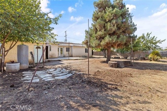 1692 N Beverly, Porterville, CA 93257