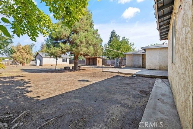 1692 N Beverly, Porterville, CA 93257