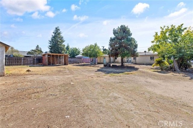 1692 N Beverly, Porterville, CA 93257