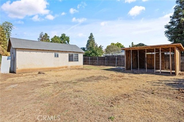 1692 N Beverly, Porterville, CA 93257